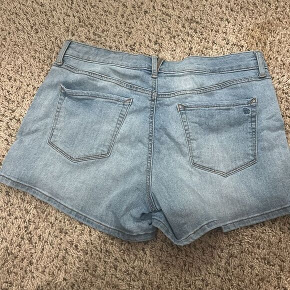 Jessica Simpson 10/30 mid rise cuff short  C - Picture 2 of 7